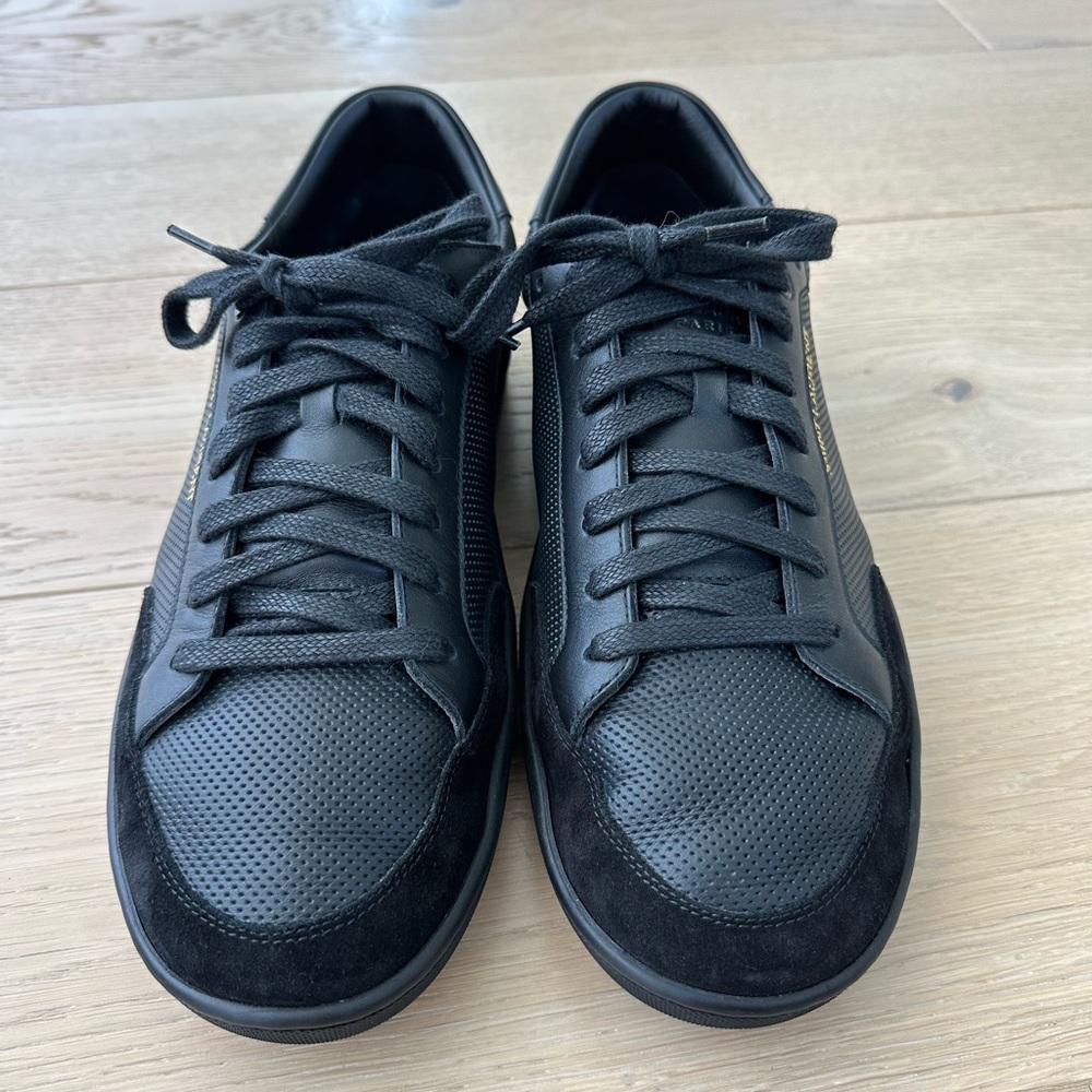 Saint Laurent Andy Low-Top Leather Sneakers - Picture 4 of 10